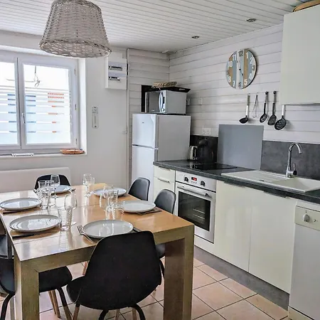 Agreable Maison Renovee En Hyper Centre Avec Patio بيت للعطل