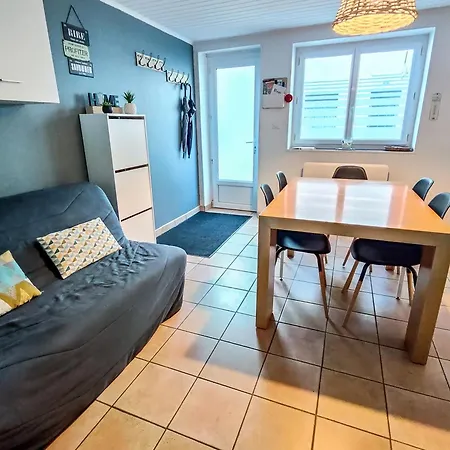 Agreable Maison Renovee En Hyper Centre Avec Patio 펜션 *