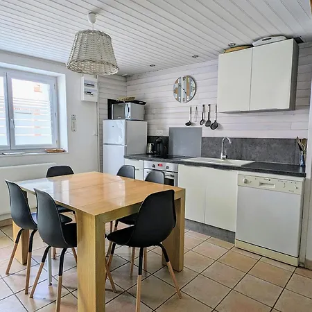 펜션 Agreable Maison Renovee En Hyper Centre Avec Patio 포르닉