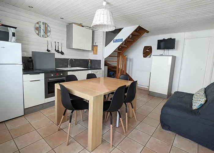 Agreable Maison Renovee En Hyper Centre Avec Patio Feriehus